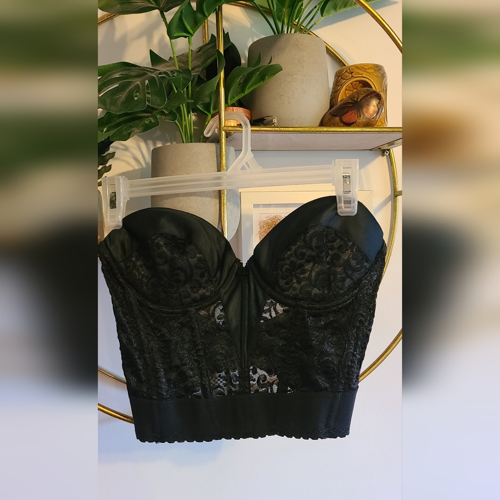 Stunning Vintage Lace Bustier!